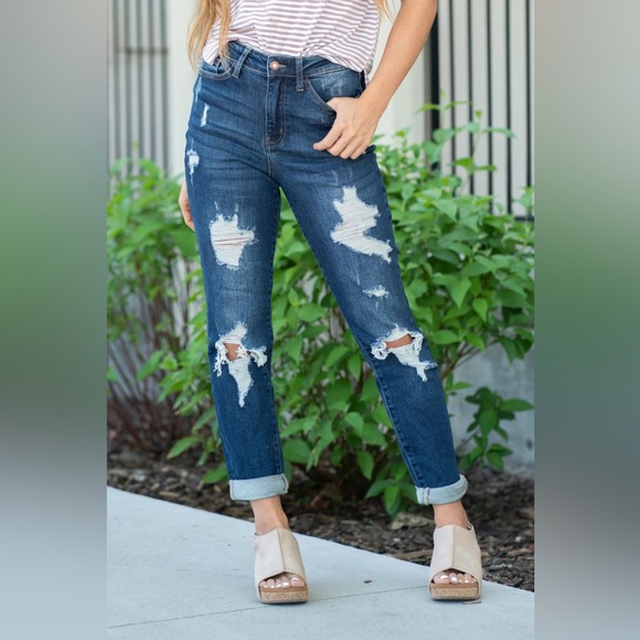 Judy Blue Redlands High Waist Distressed Boyfriend - Picture 1 of 5